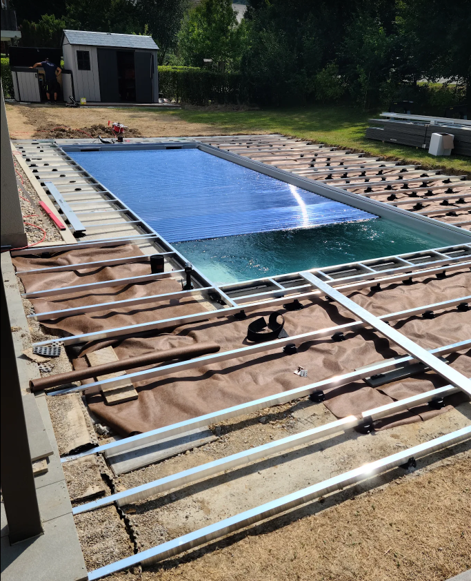 Poolumrandung aus Holz, Unterkonstruktion